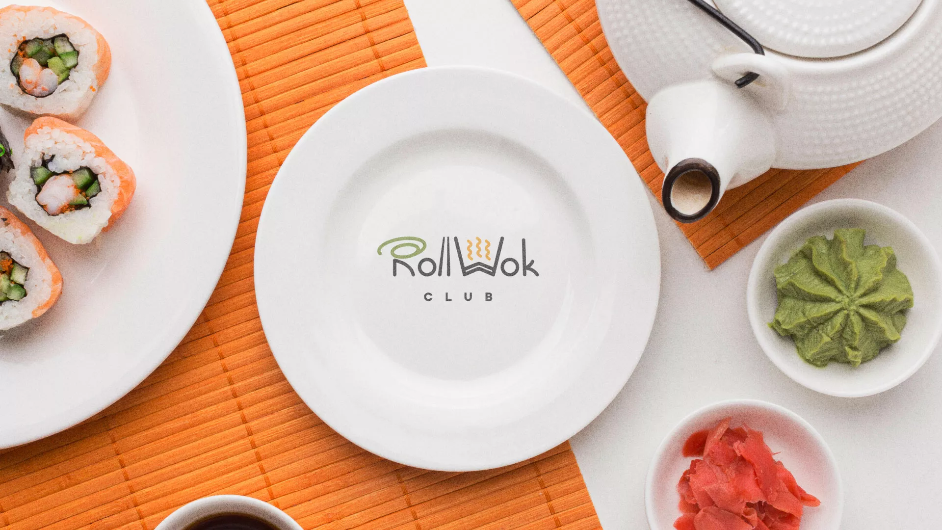 Разработка логотипа и фирменного стиля в Уржуме для суши-бара «Roll Wok Club» Разработка логотипа и фирменного стиля в Уржуме для суши-бара «Roll Wok Club»
